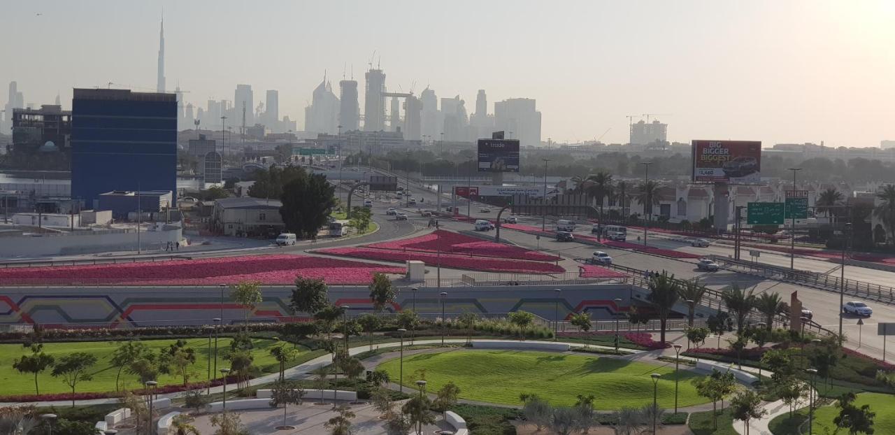 Tulip Creek Hotel Apartments Dubai Dış mekan fotoğraf