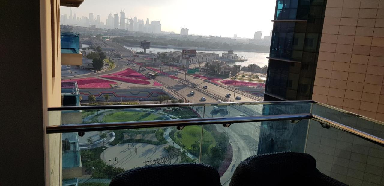 Tulip Creek Hotel Apartments Dubai Dış mekan fotoğraf