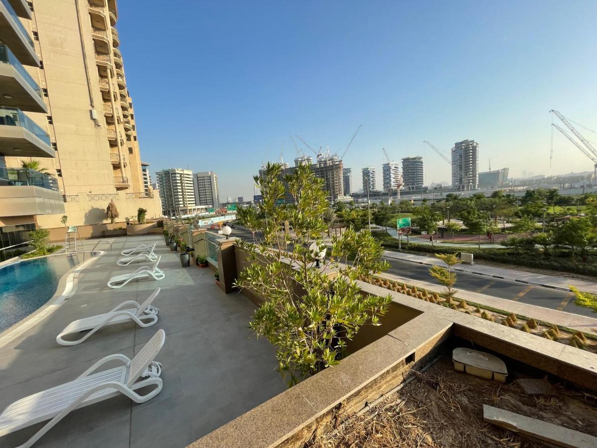 Tulip Creek Hotel Apartments Dubai Dış mekan fotoğraf