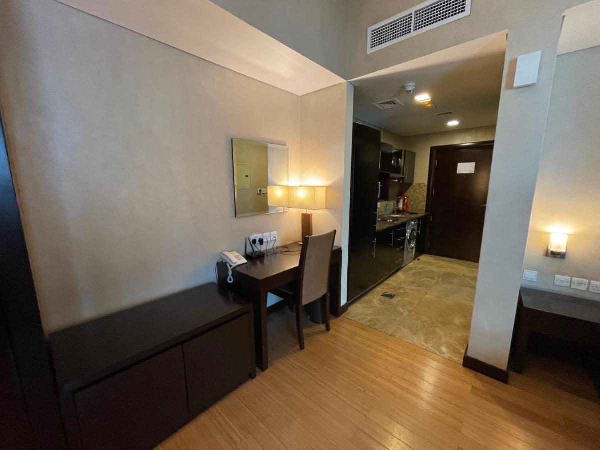 Tulip Creek Hotel Apartments Dubai Dış mekan fotoğraf