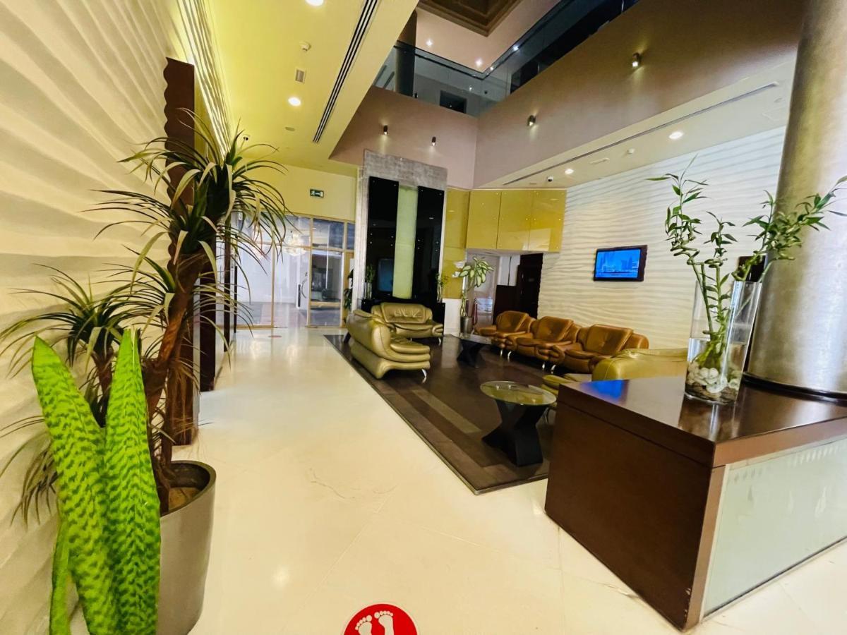 Tulip Creek Hotel Apartments Dubai Dış mekan fotoğraf