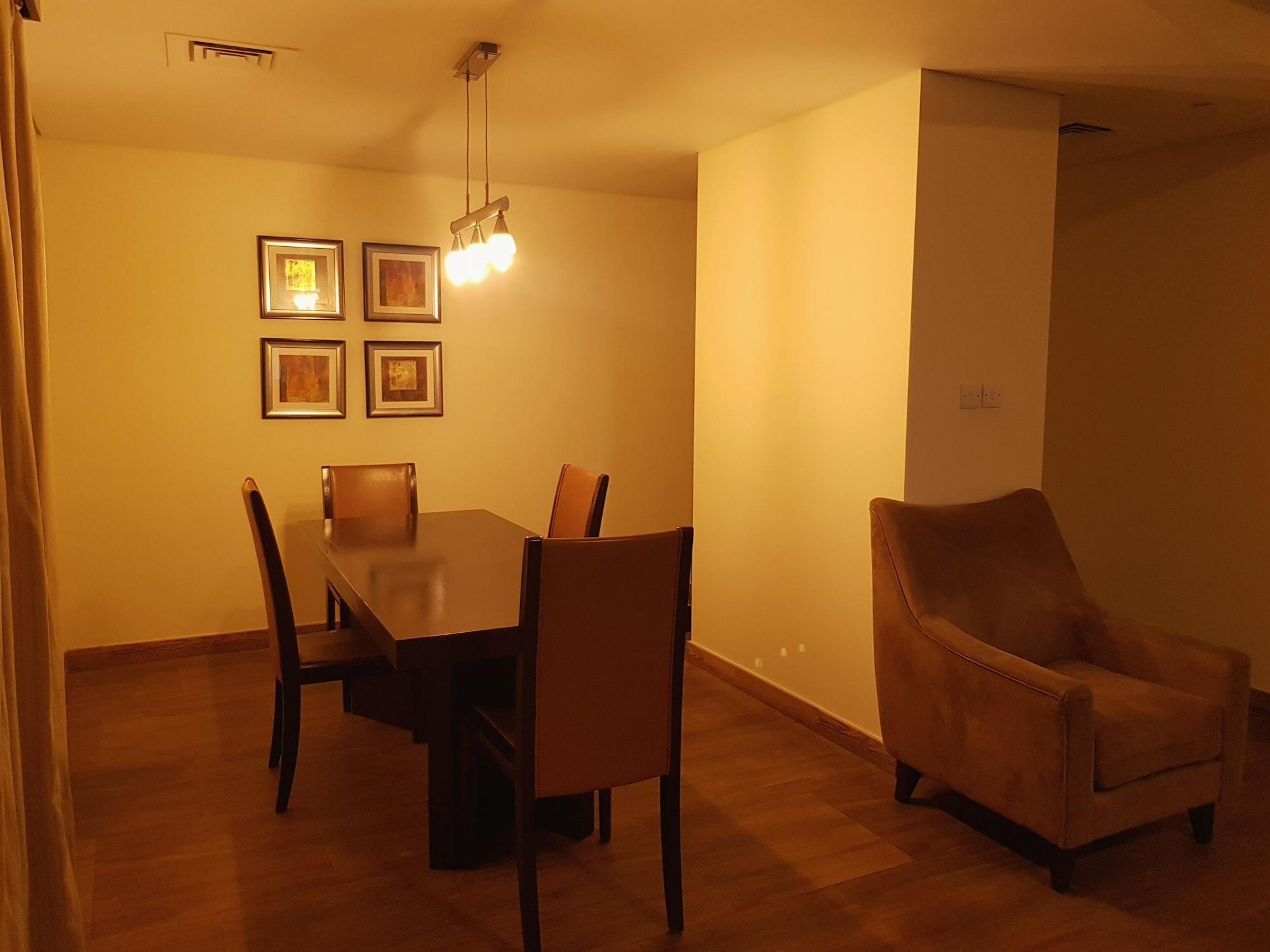 Tulip Creek Hotel Apartments Dubai Dış mekan fotoğraf
