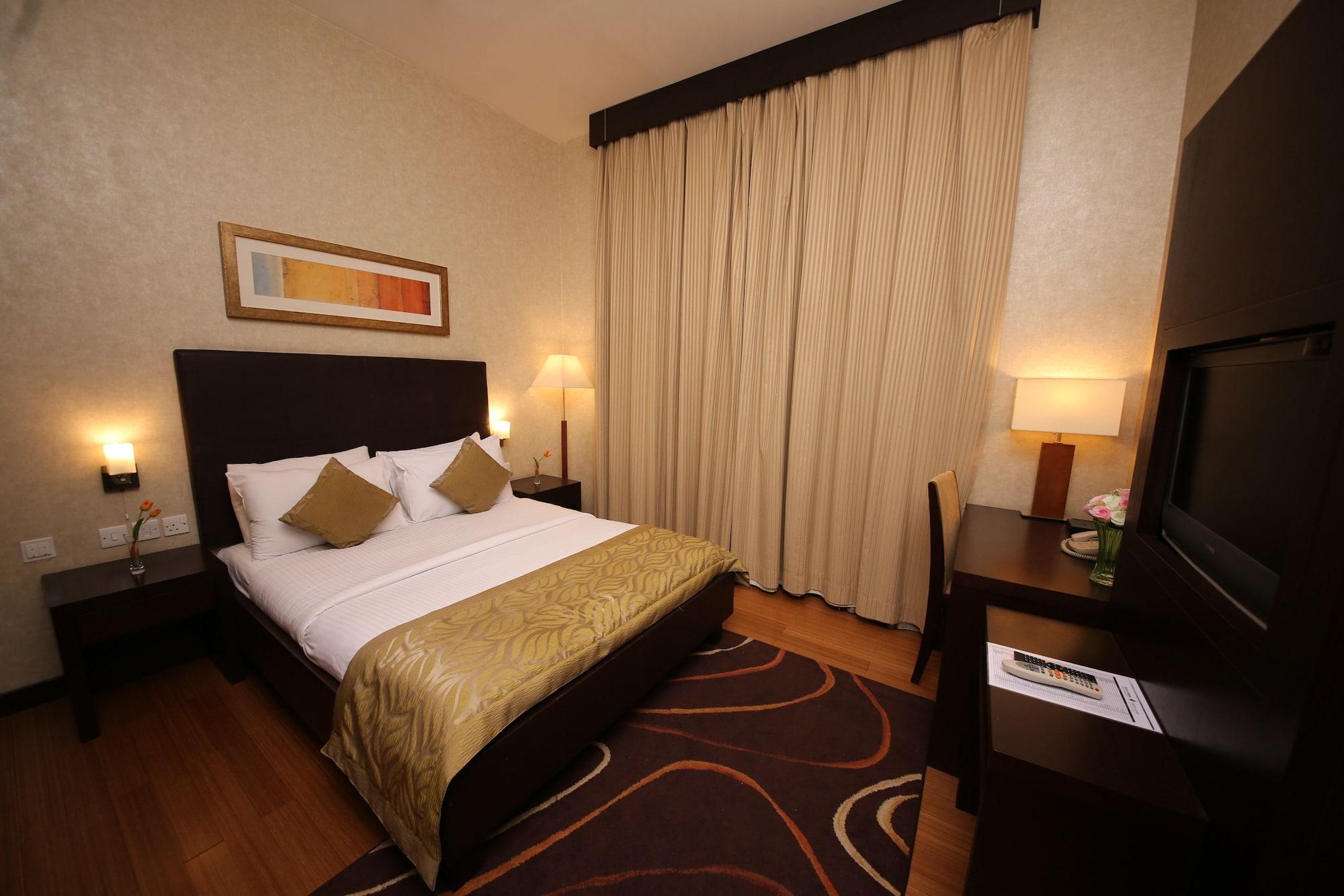 Tulip Creek Hotel Apartments Dubai Dış mekan fotoğraf