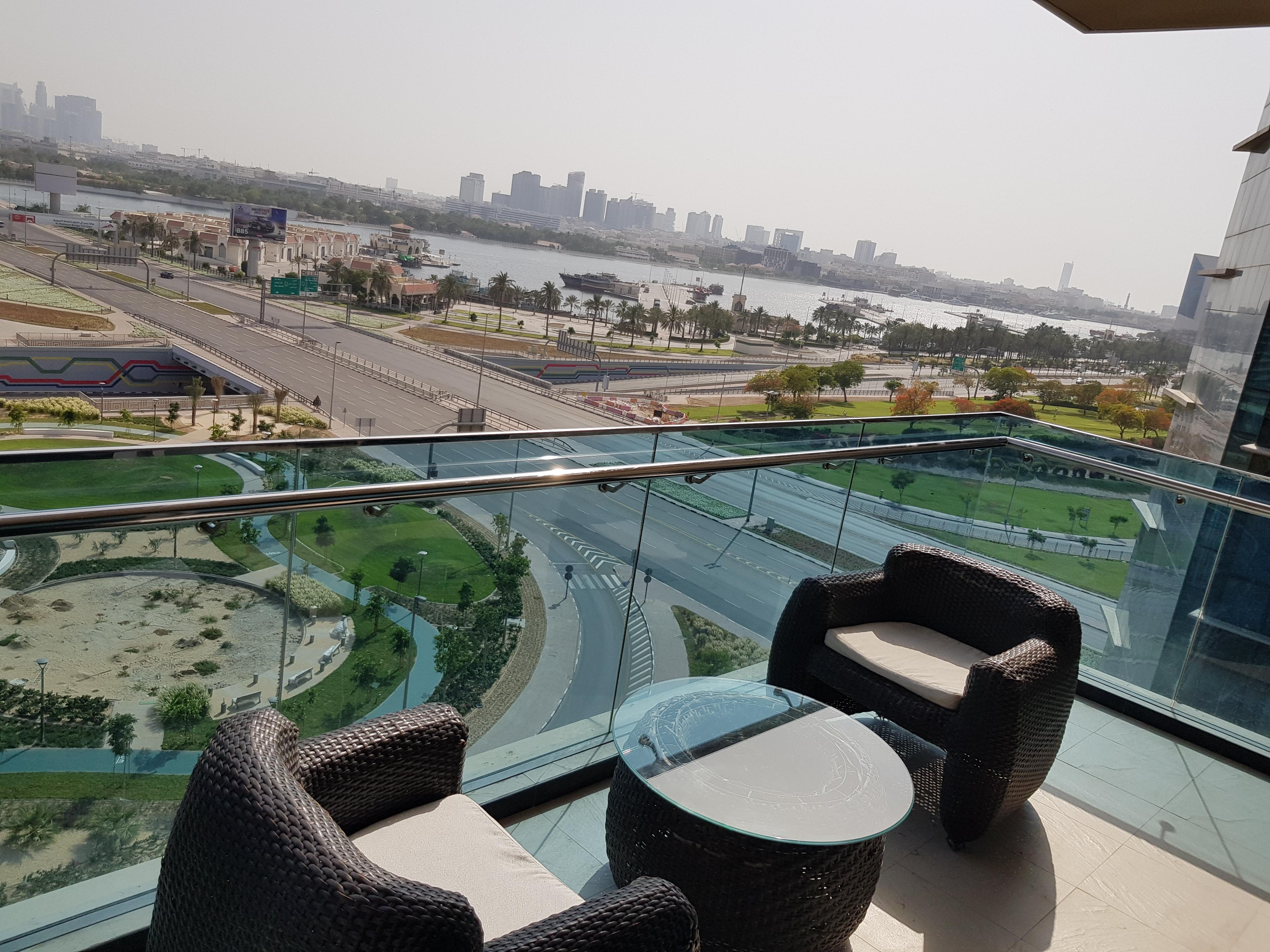 Tulip Creek Hotel Apartments Dubai Dış mekan fotoğraf